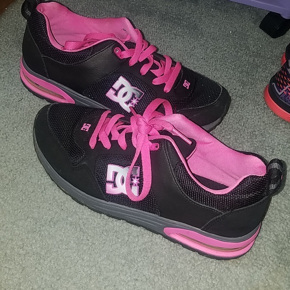 dc tennis shoes womens